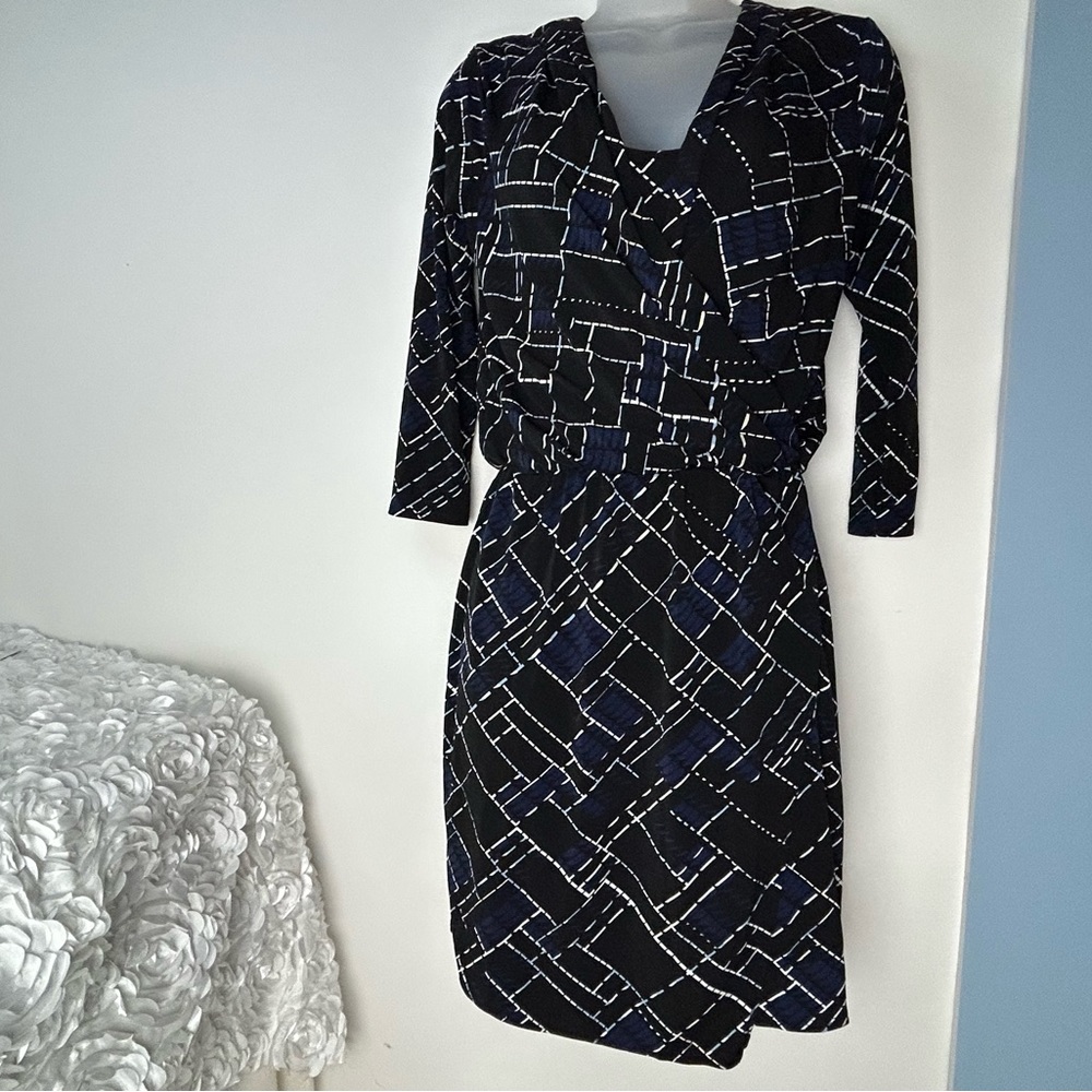 White House Black Market Black/White/Blue Squares Dress XS‎